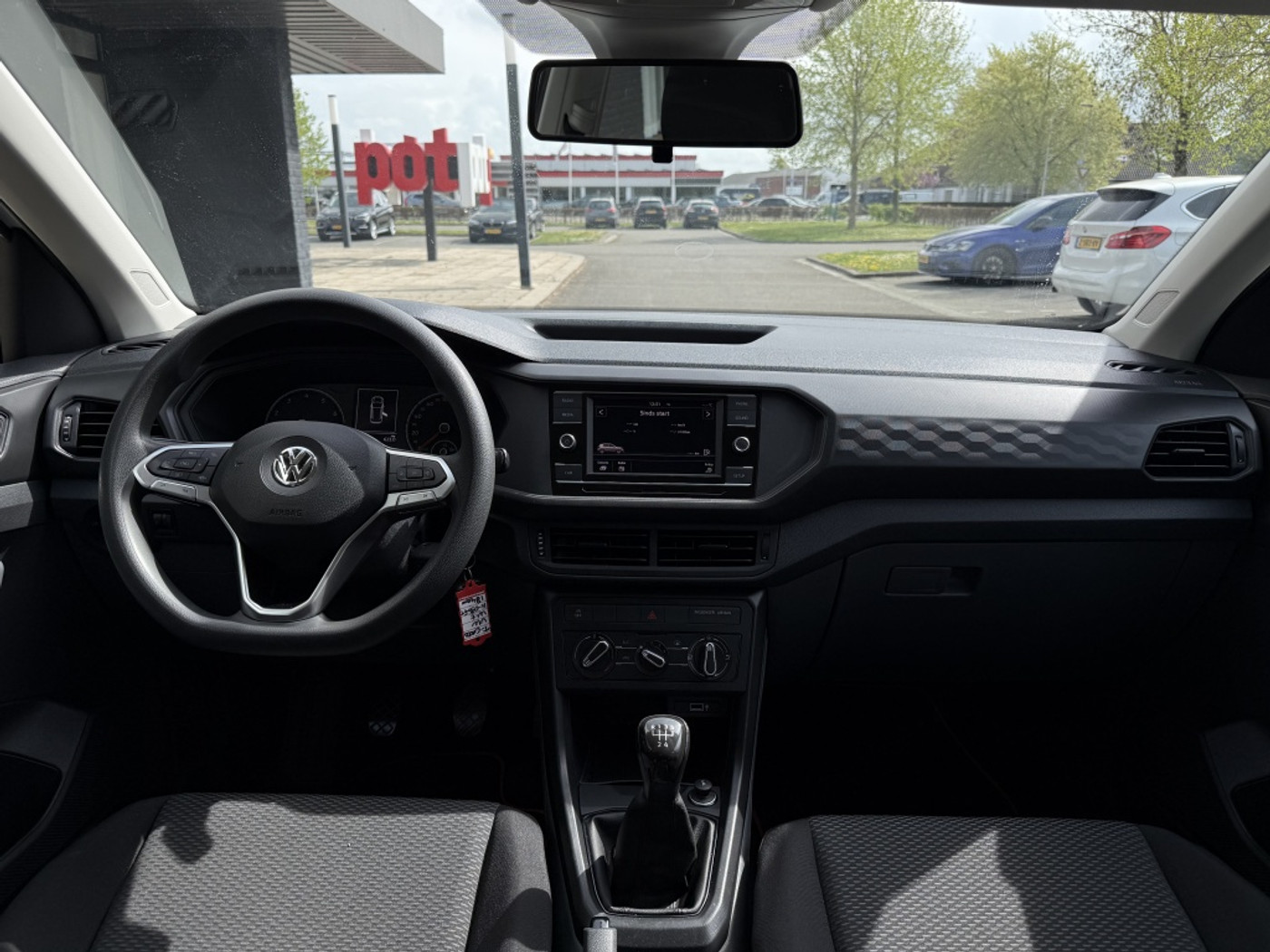 Foto van Volkswagen T-cross