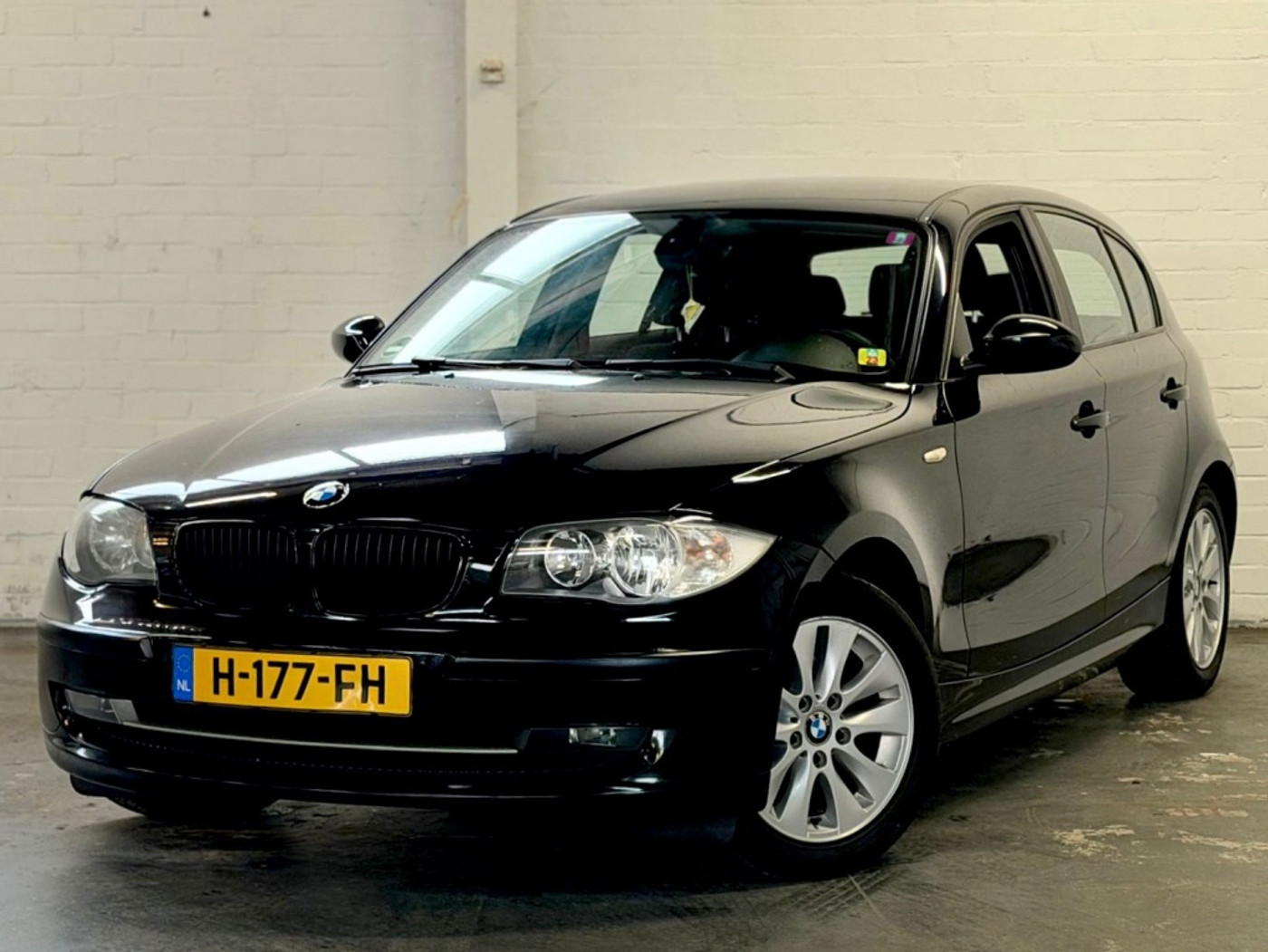 BMW 1er Reihe 116i Introduction |Airco |Nieuwe APK |CruiseC |NAP 2008 - voorkant