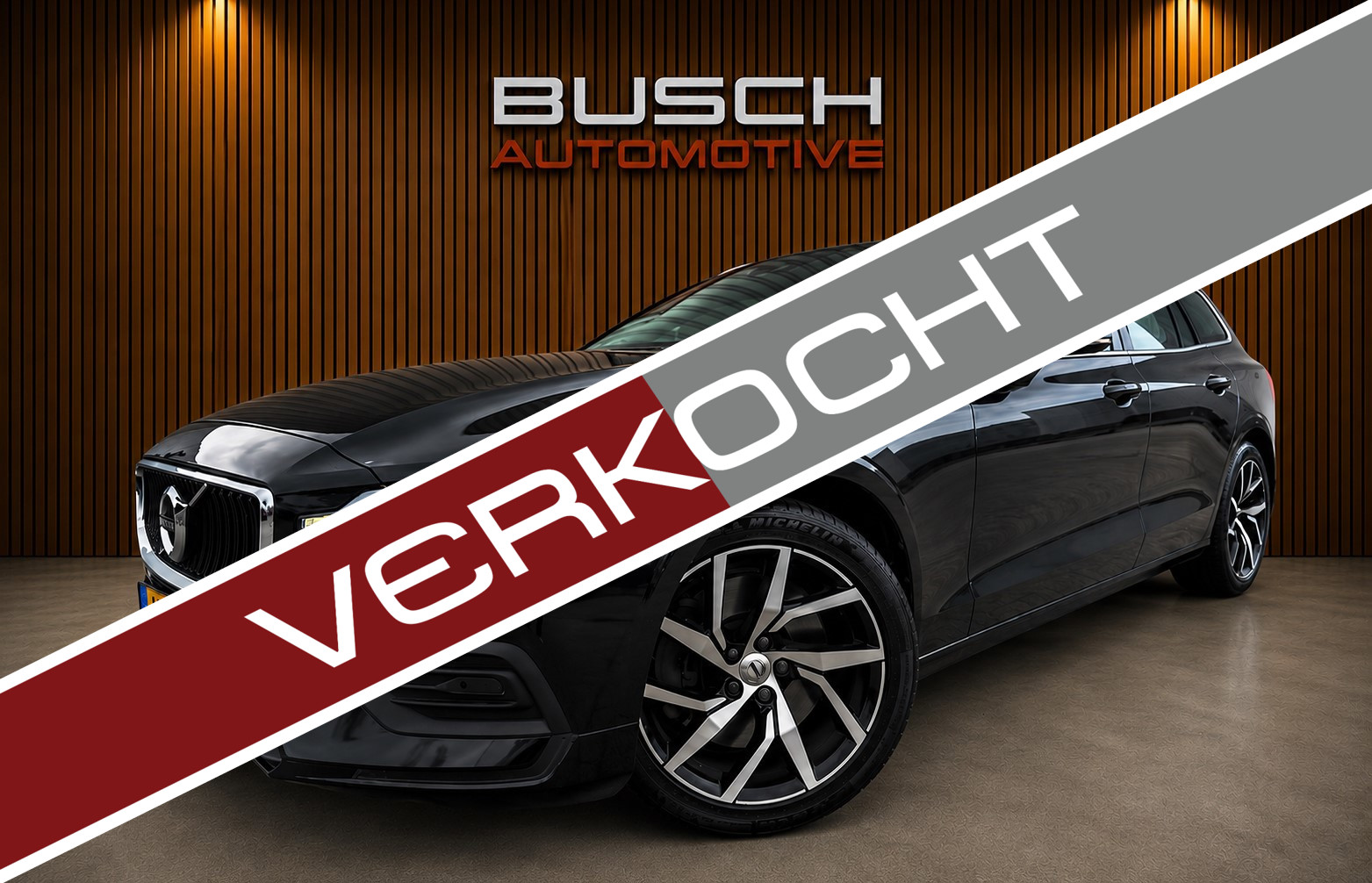 Volvo V60 2.0 T5 R-Design | VAN 2e EIGENAAR | 250 PK! | LED | 2020 - voorkant