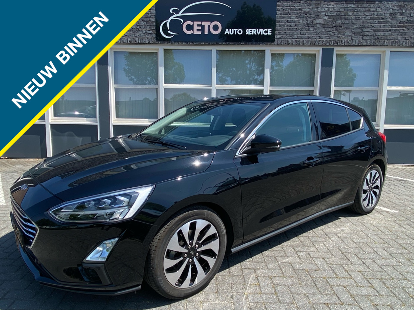 Ford Focus 1.0 EcoB. Titanium ed. vol led 17”  garantie! 2018 - voorkant