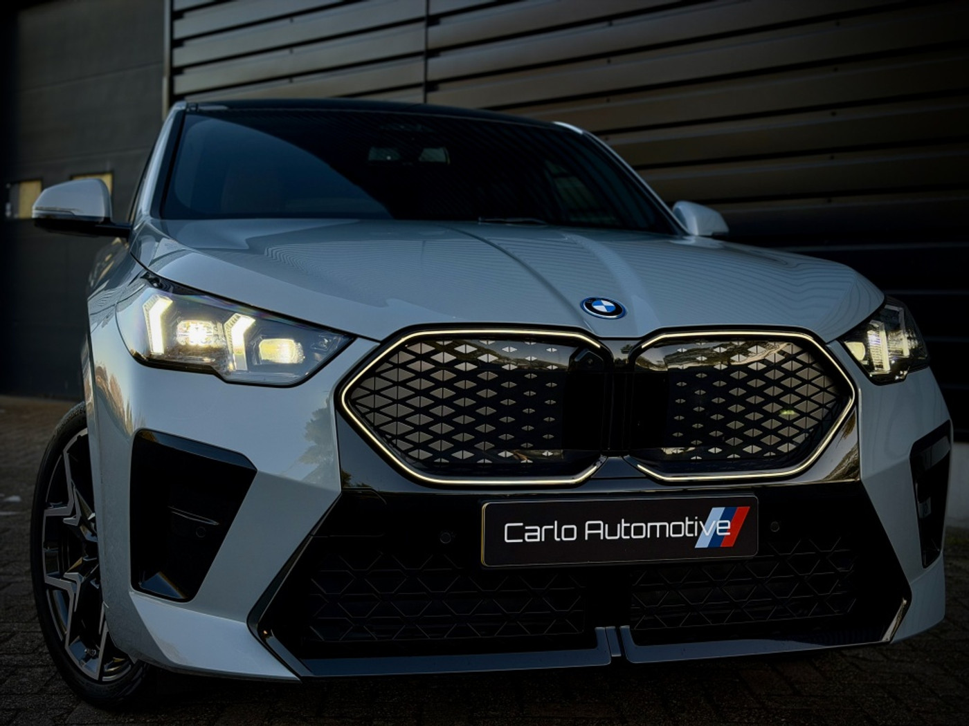 Foto van BMW Ix2 Edrive20