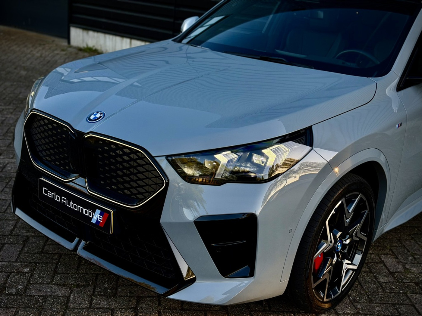 Foto van BMW Ix2 Edrive20