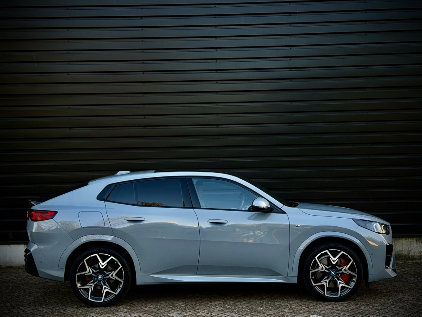 Foto van BMW Ix2 Edrive20