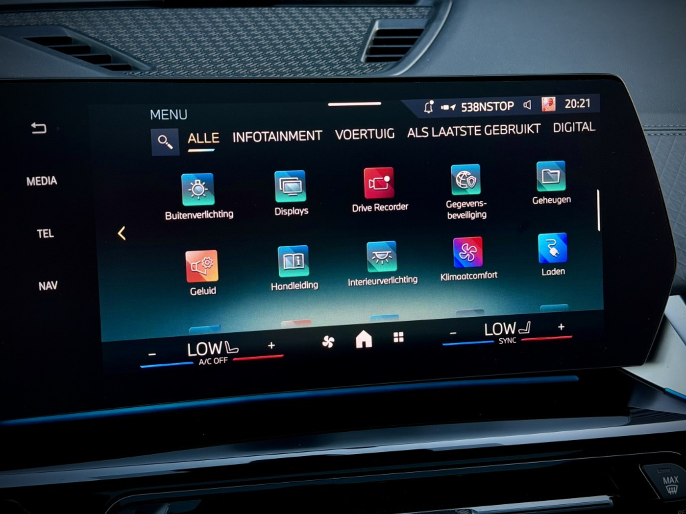 Foto van BMW Ix2 Edrive20