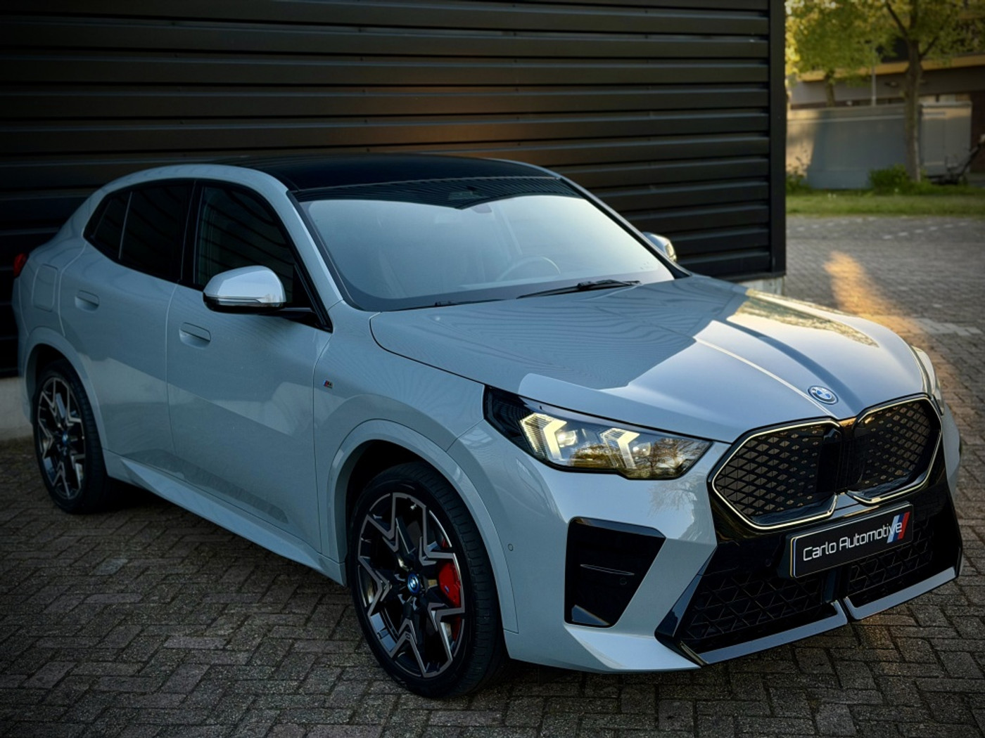 Foto van BMW Ix2 Edrive20