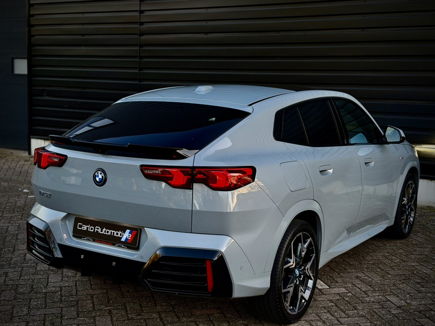 Foto van BMW Ix2 Edrive20