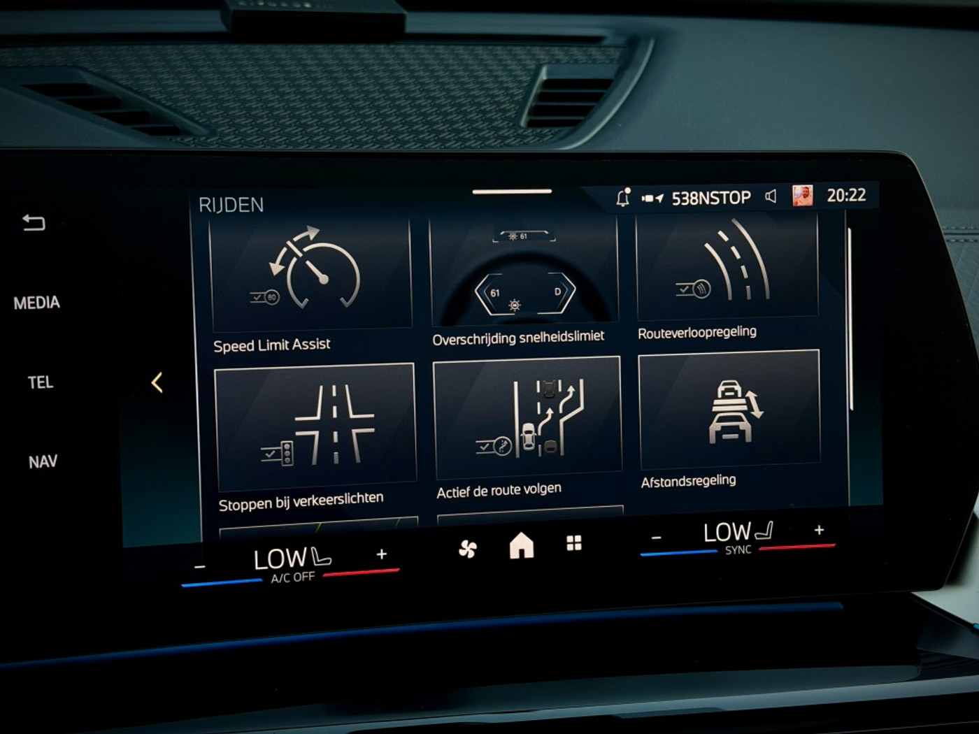 Foto van BMW Ix2 Edrive20