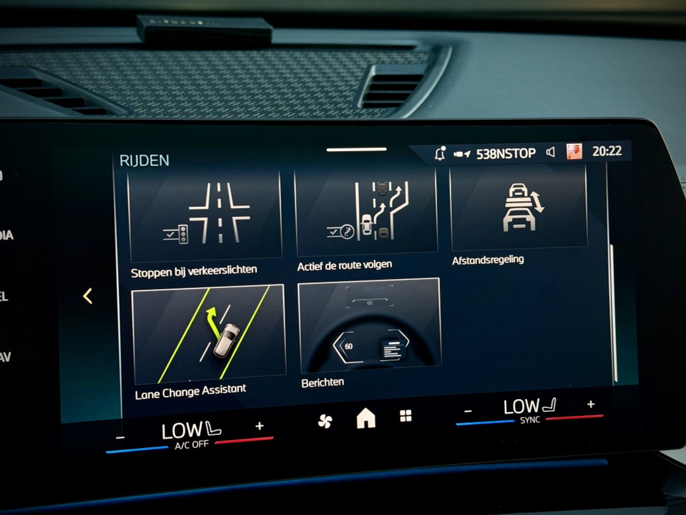 Foto van BMW Ix2 Edrive20