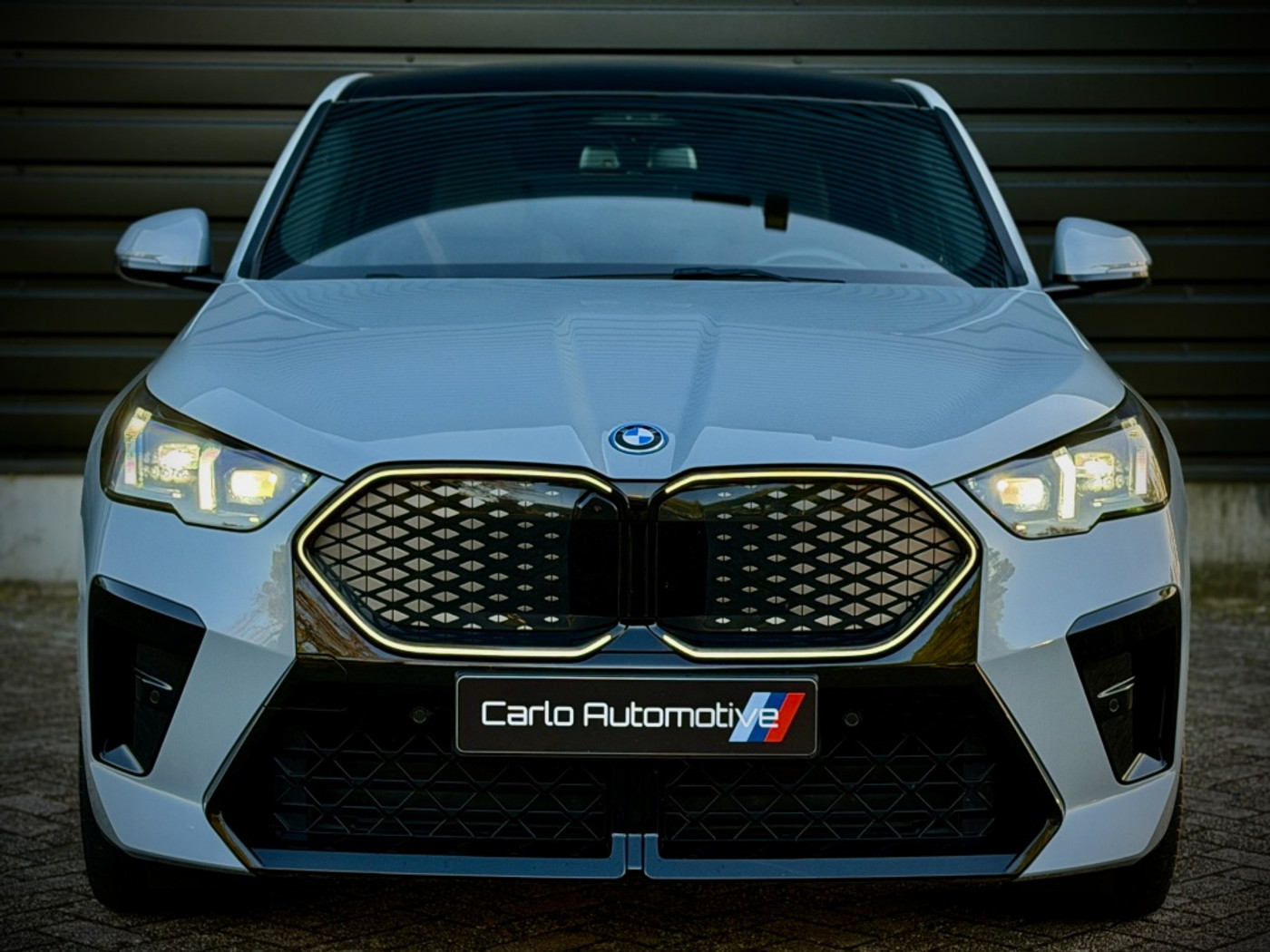 Foto van BMW Ix2 Edrive20
