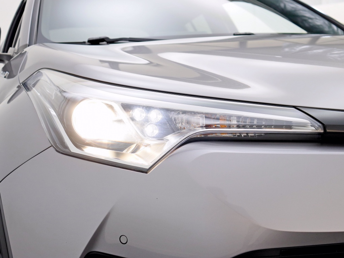 Foto van Toyota Toyota C-hr