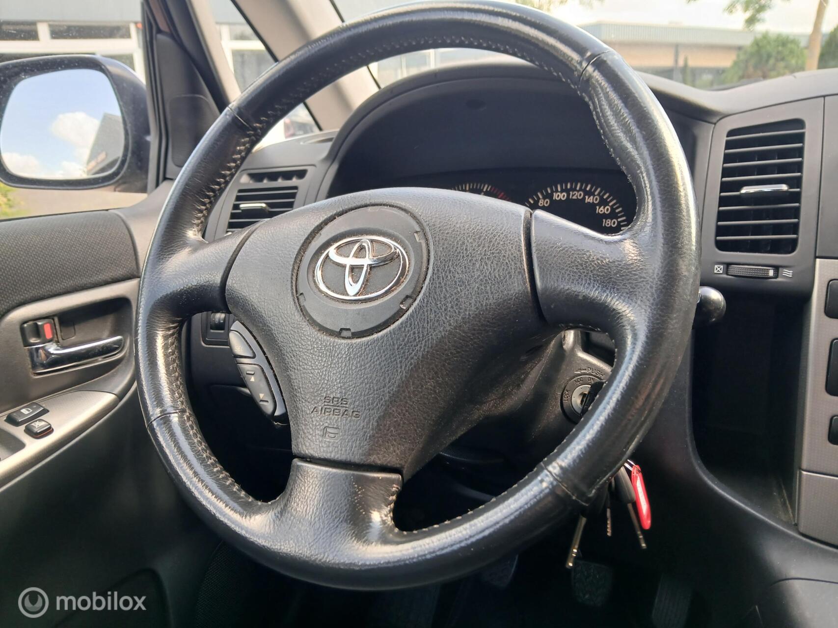 Foto van Toyota Toyota Corolla Verso