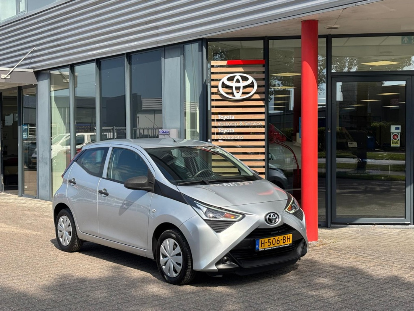 Toyota Toyota Aygo 1.0 VVT-i x-fun | Lage KM | Airco | Bluetooth | Cruise Control* 2019 - voorkant