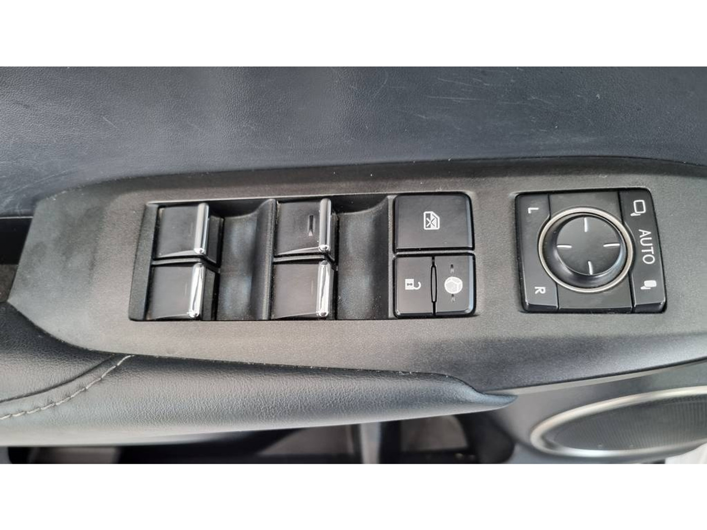 Foto van Lexus Lexus Nx300h