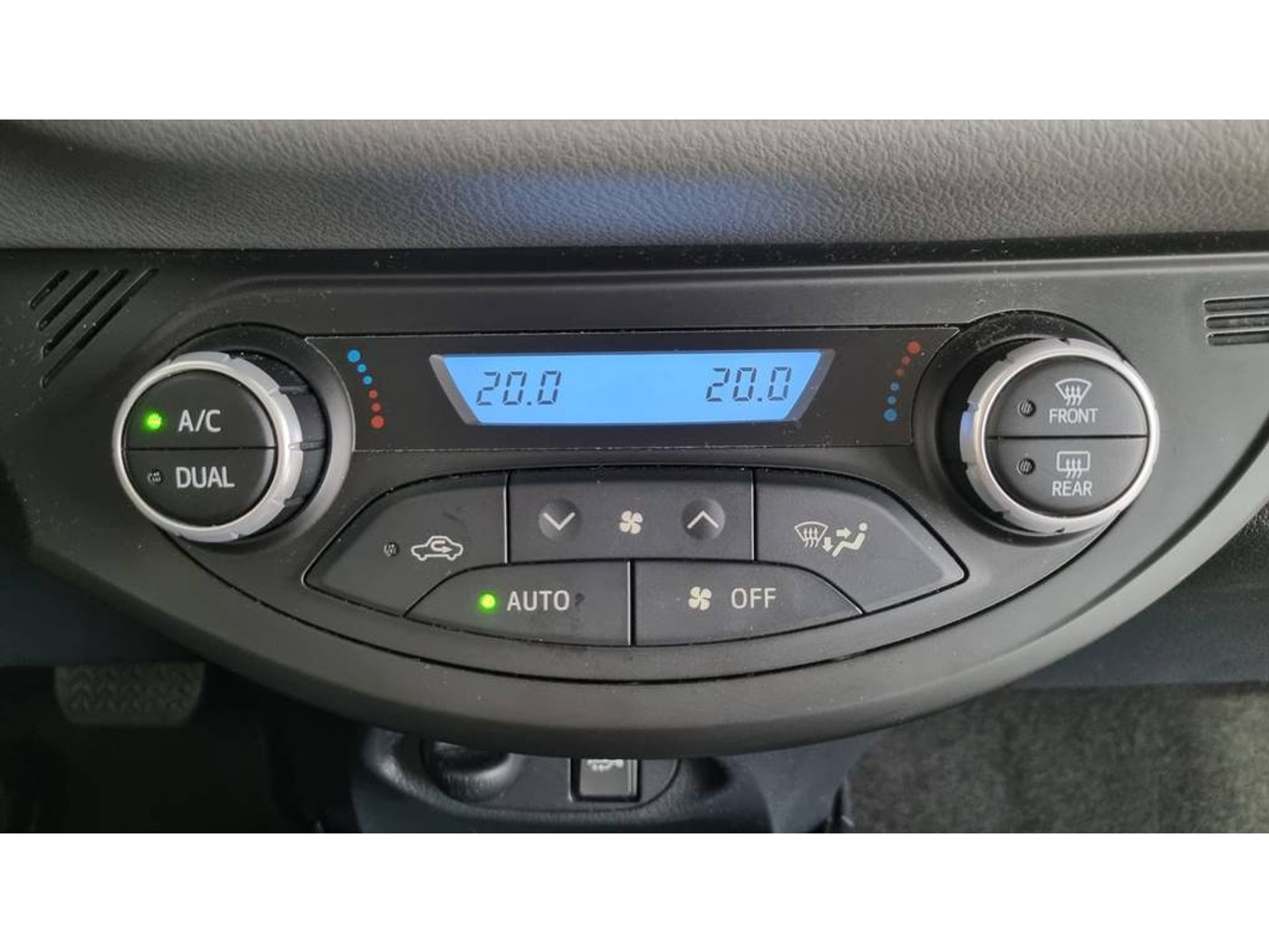 Foto van Toyota Toyota Yaris Hybrid