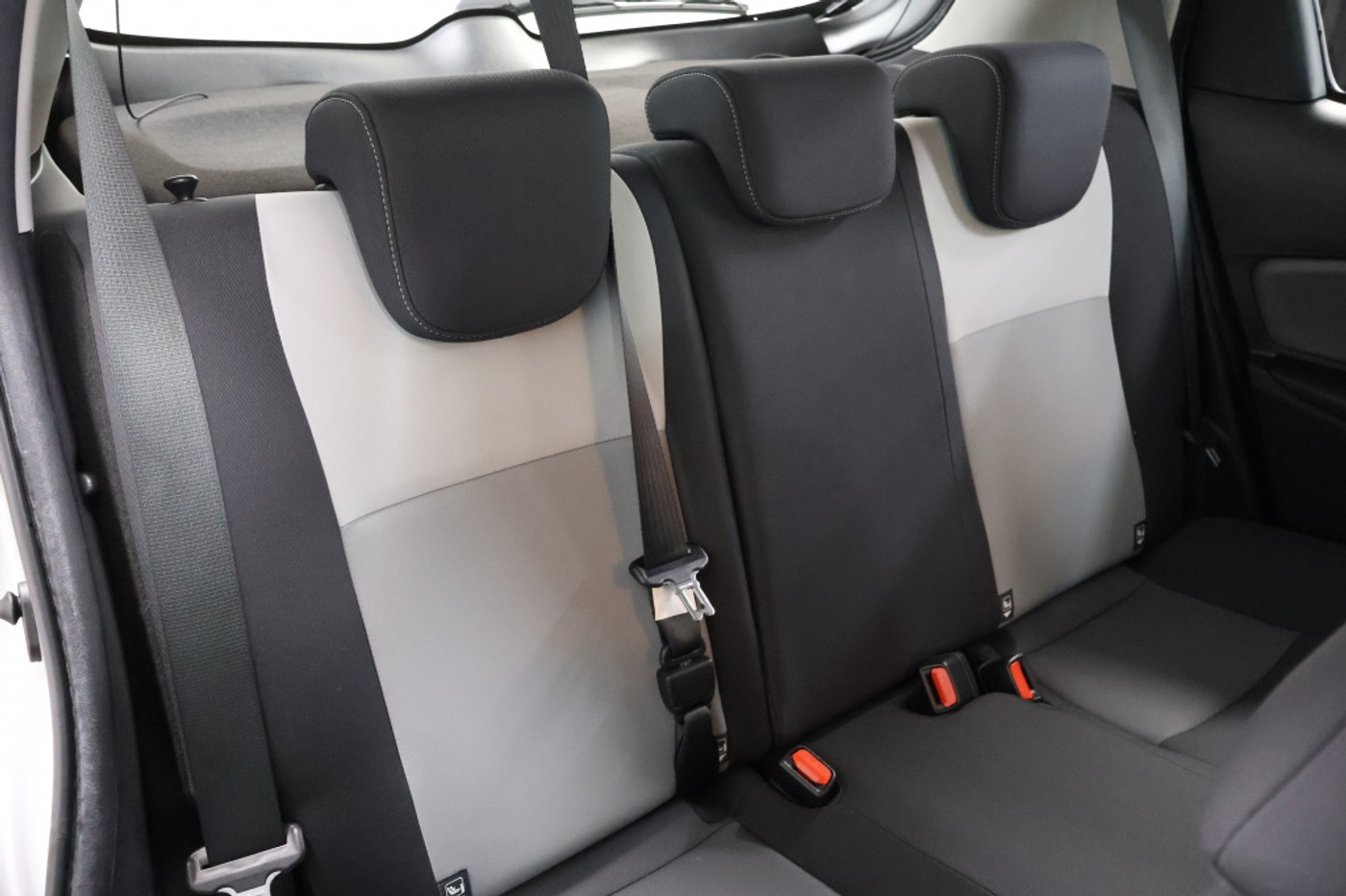Foto van Toyota Toyota Yaris Hybrid