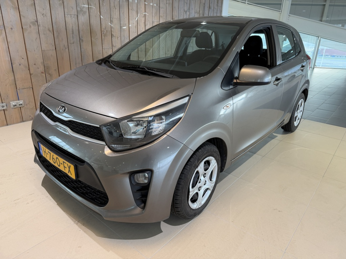 Kia Picanto 1.0 MPi ComfortPlusLine 2020 - voorkant
