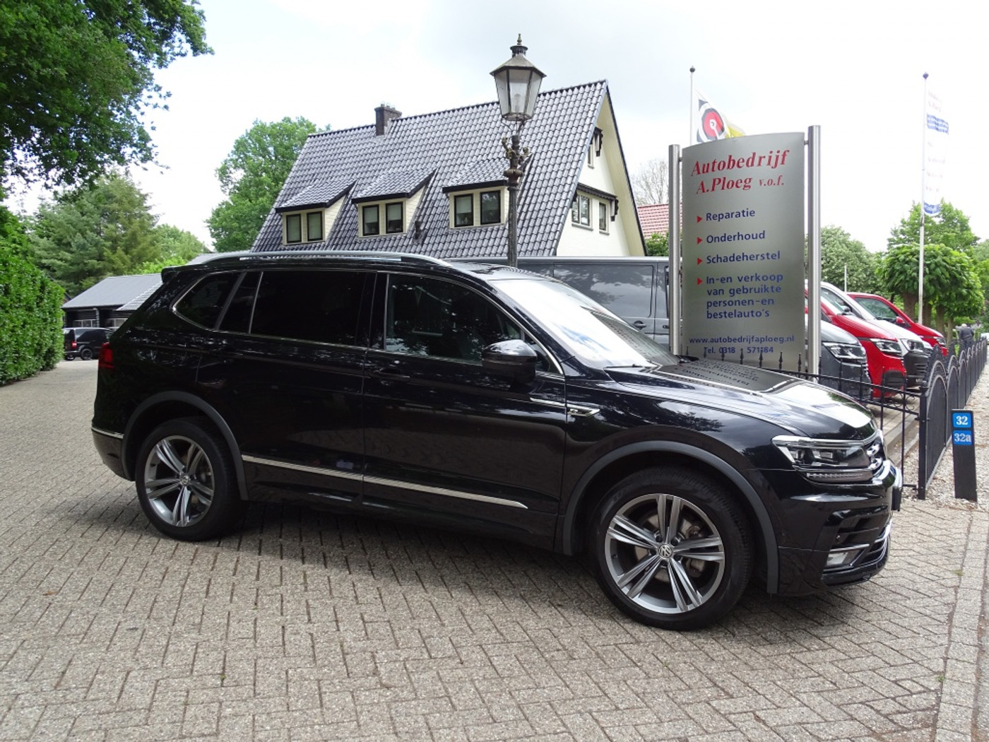Volkswagen Tiguan 1.5 TSI HL Bus R-Line 7 Zit Vol optie 1e eig 2020 - voorkant