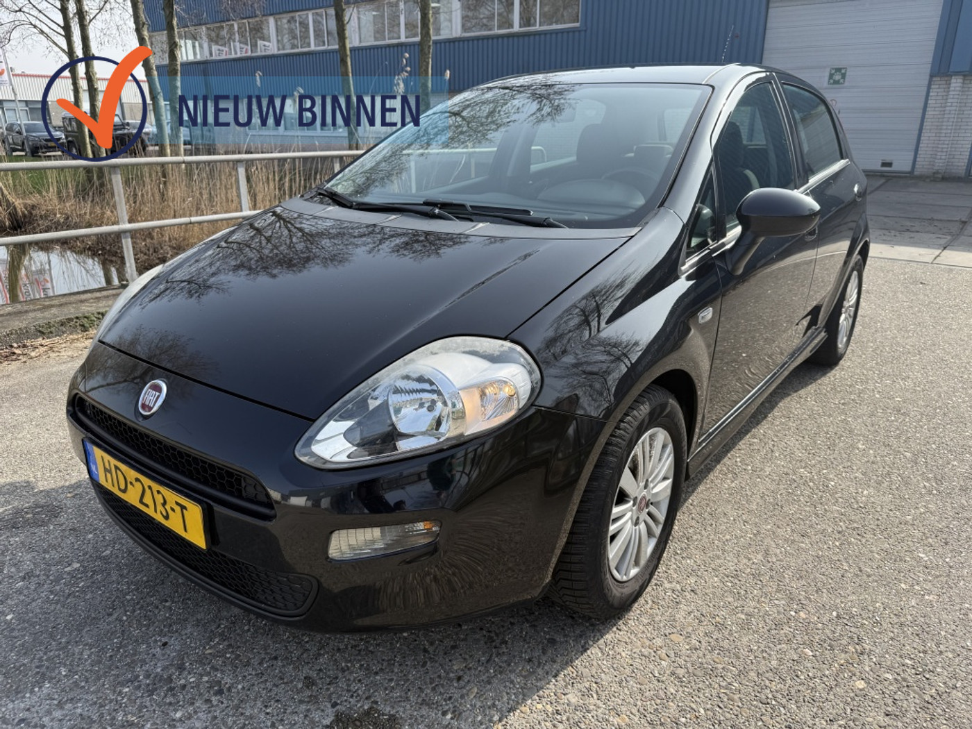 Fiat Fiat Punto 1.3 M-Jet Street 2015 - voorkant