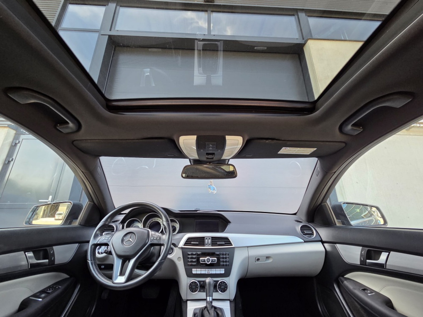 Foto van Mercedes-Benz C 200