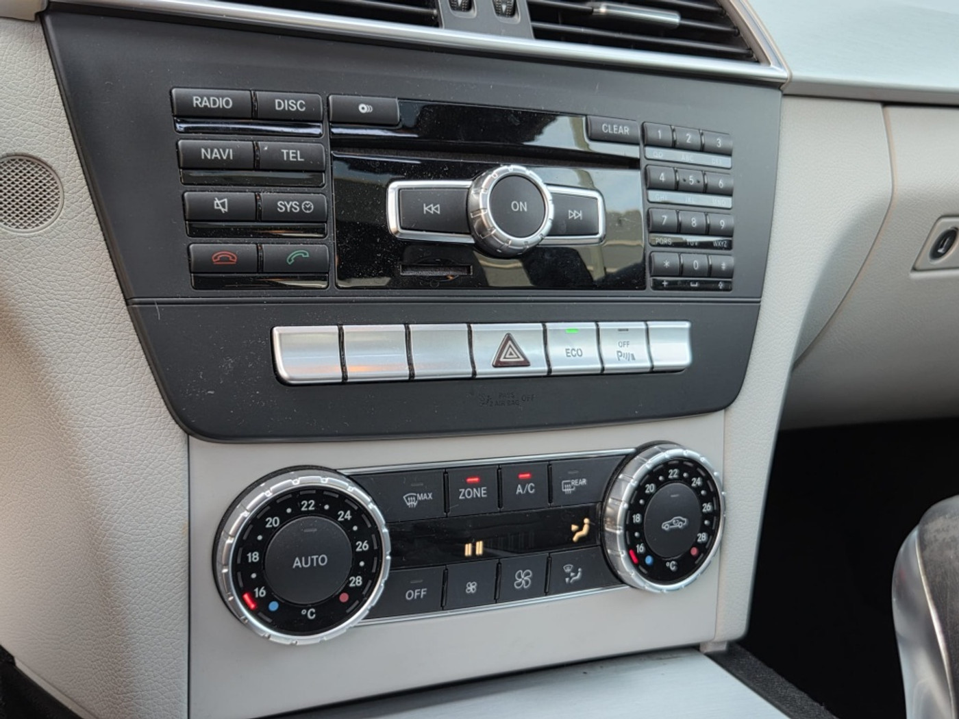Foto van Mercedes-Benz C 200