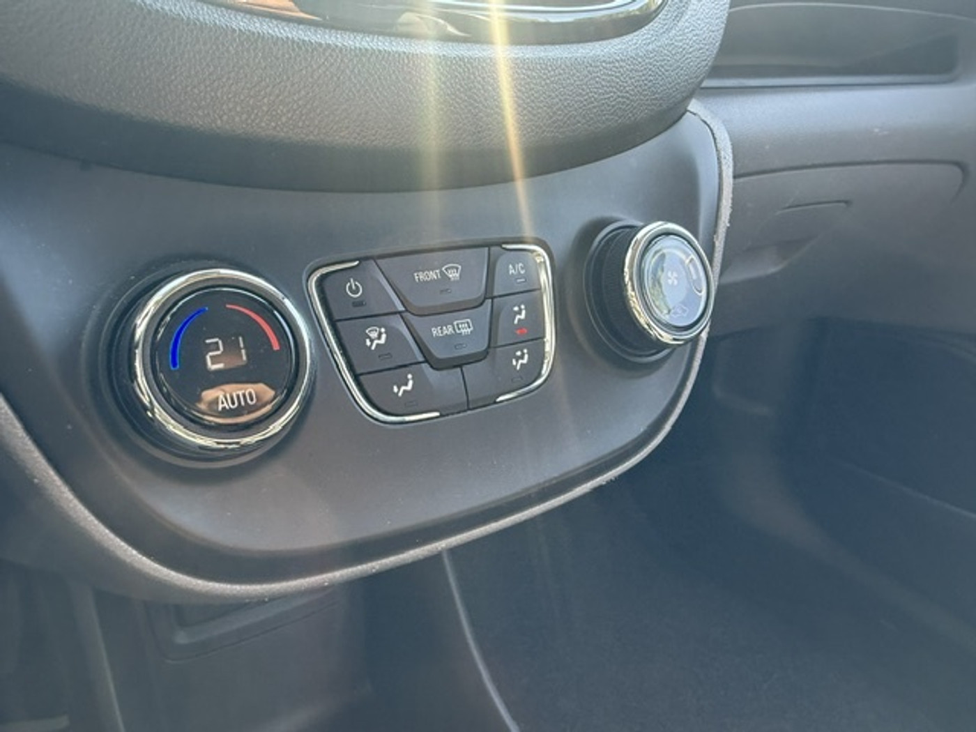 Foto van Opel Karl / Viva