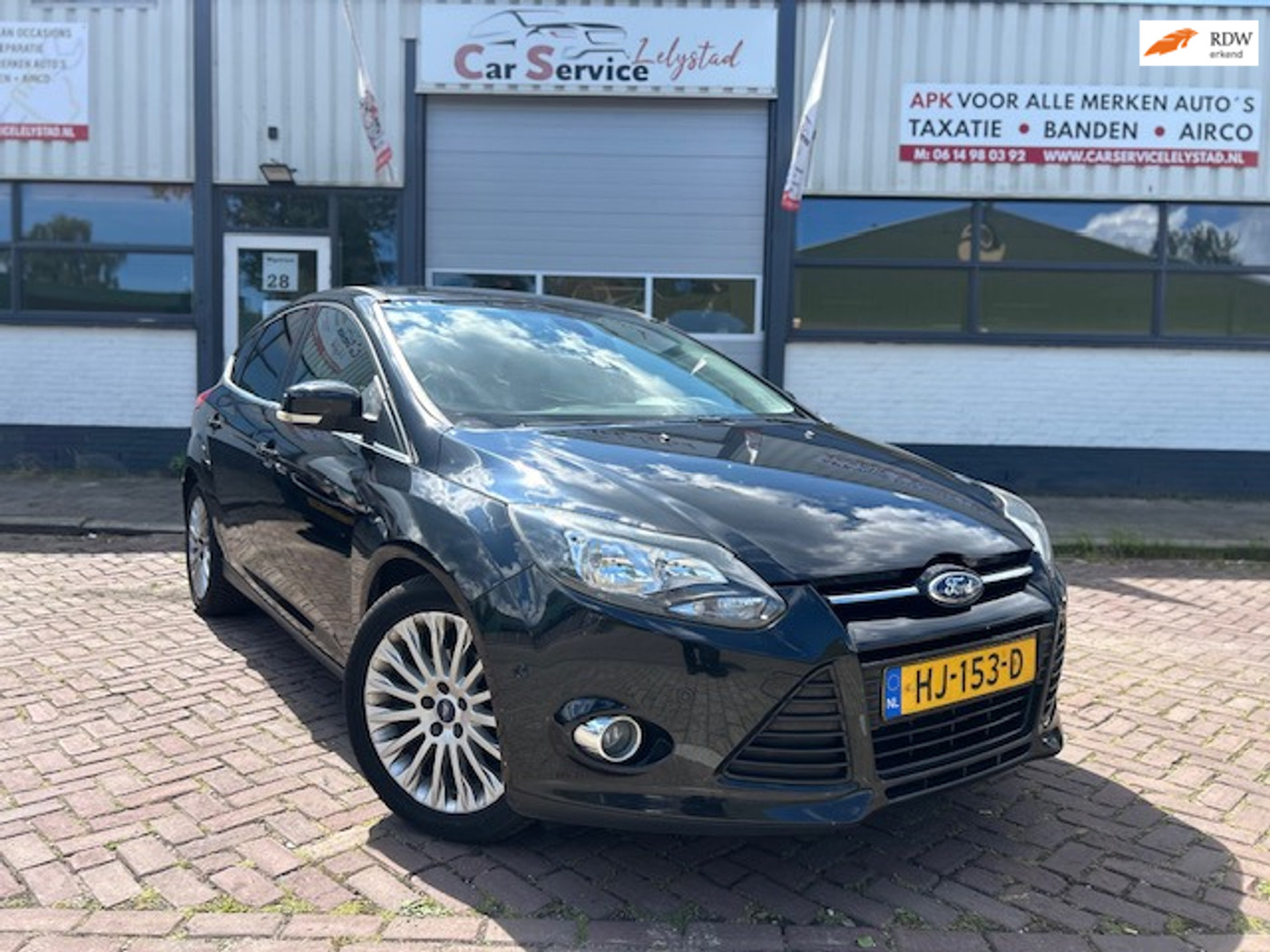Ford Focus 1.0 EcoBoost Lease Titanium 2013 - voorkant
