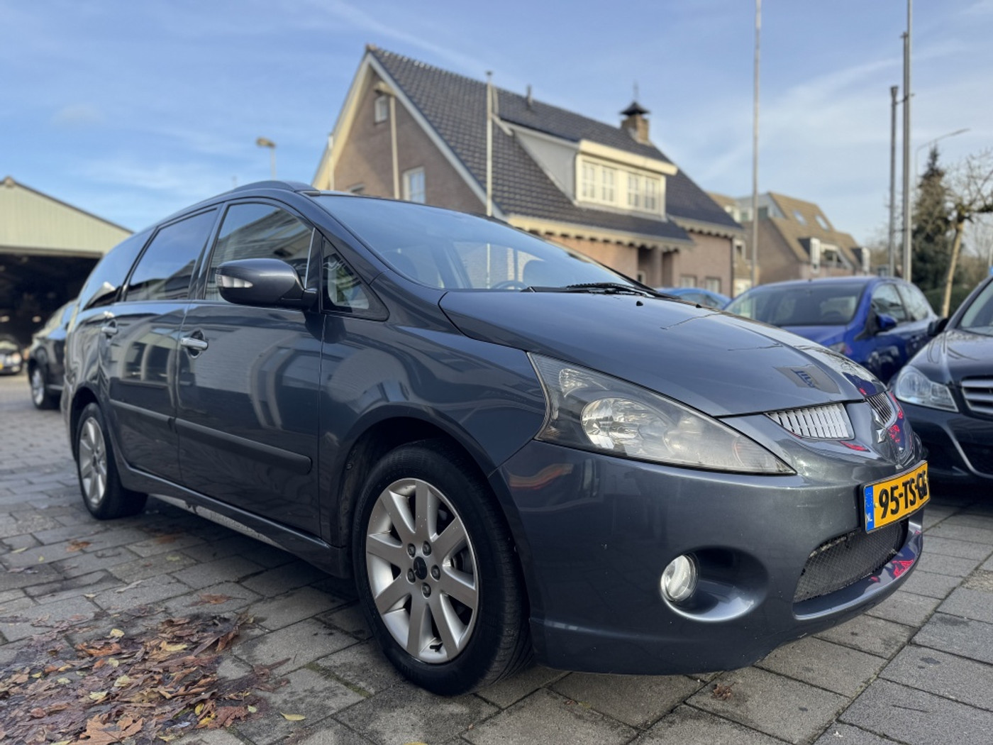 Foto van Mitsubishi Mitsubishi Grandis