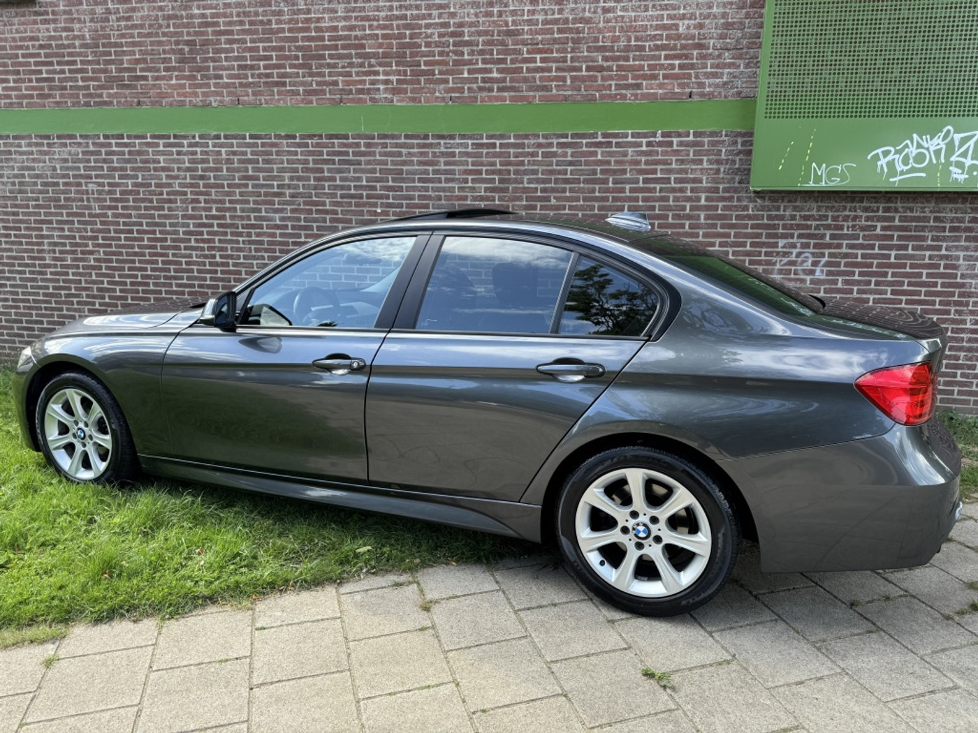 Foto van BMW 320i