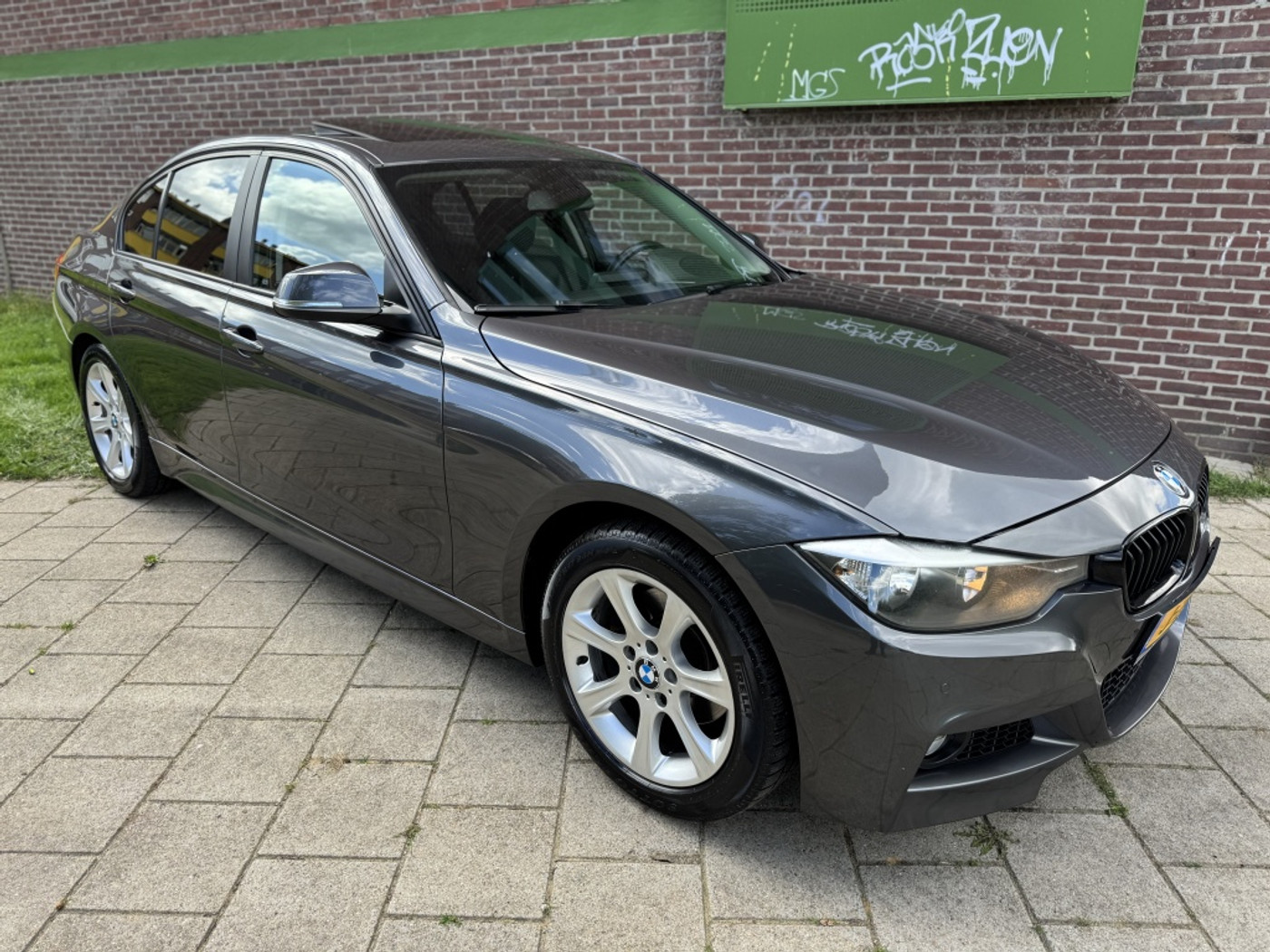 Foto van BMW 320i