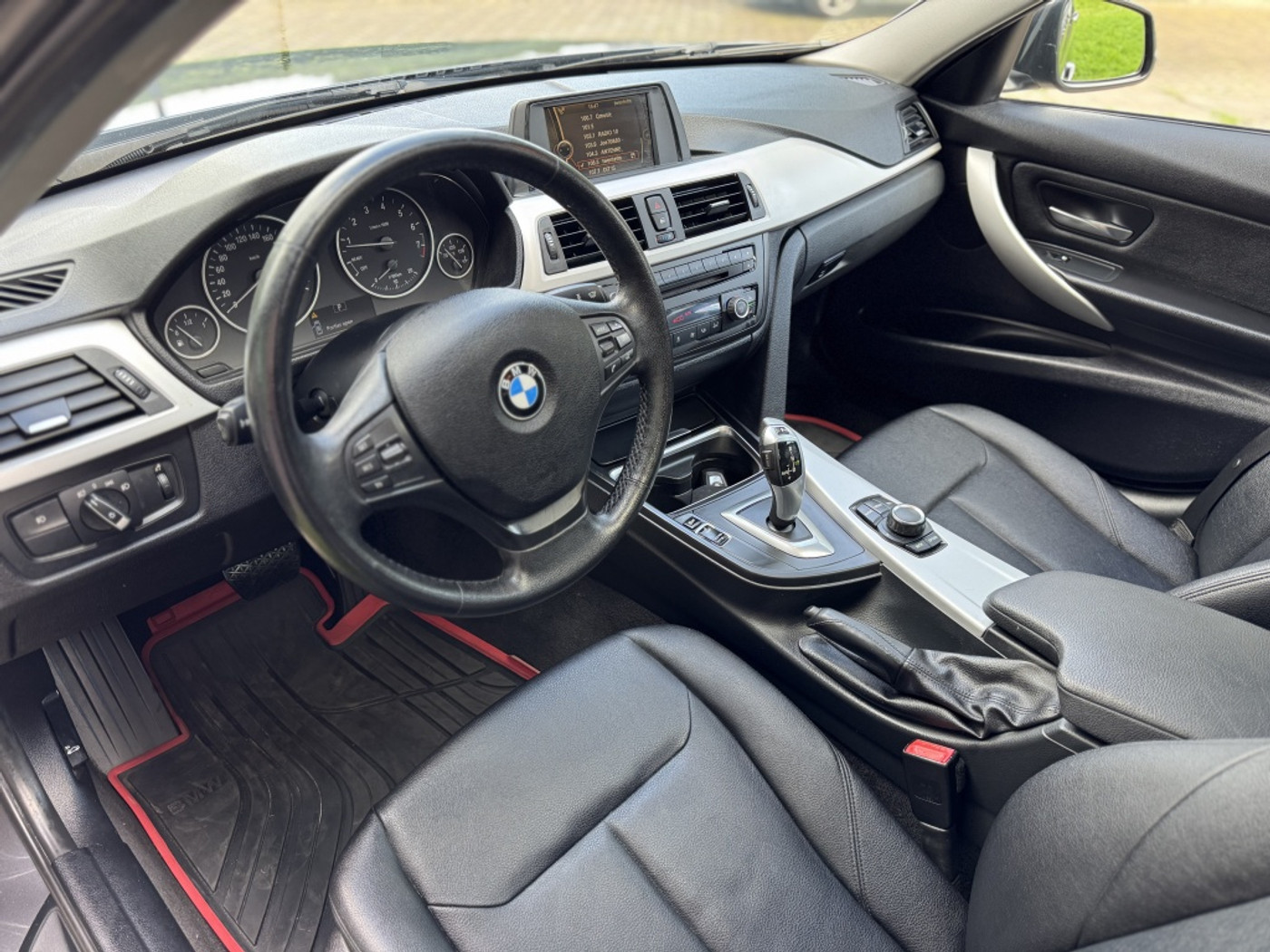Foto van BMW 320i