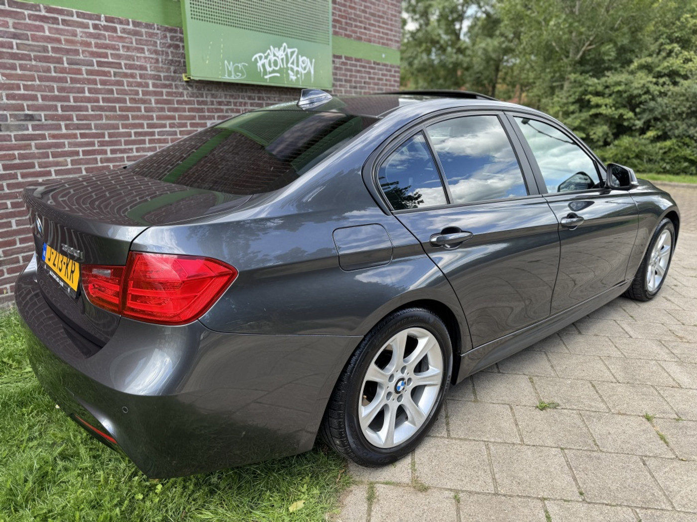Foto van BMW 320i