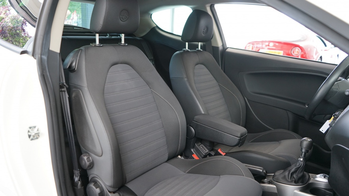 Foto van Alfa Romeo Mito