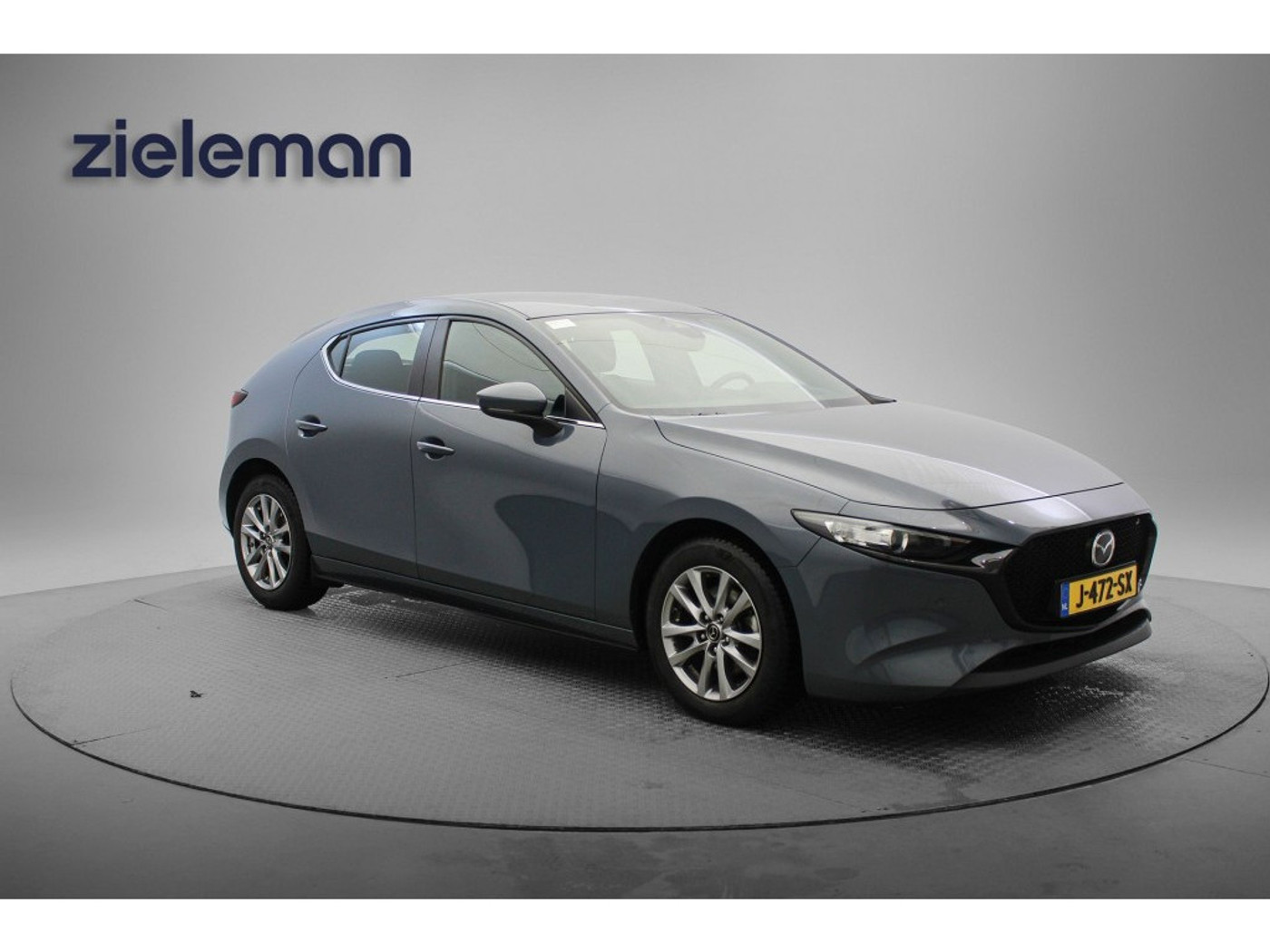 Mazda 3 2.0 e-SkyActiv-X M Hybrid 180 Comfort met Bose 2020 - voorkant