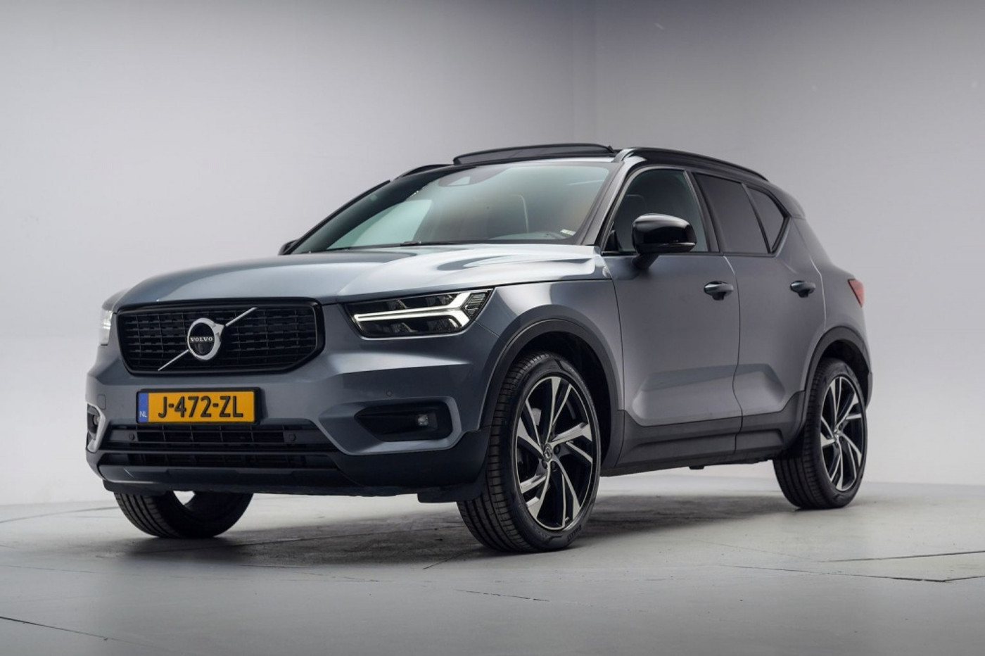 Volvo XC40 2.0 T4 R-Design 2018 - voorkant