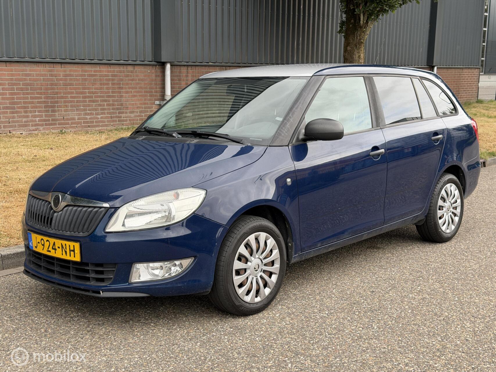 Skoda Fabia 1.2 Airco Trekhaak Goed Onderhoud 2014 - voorkant
