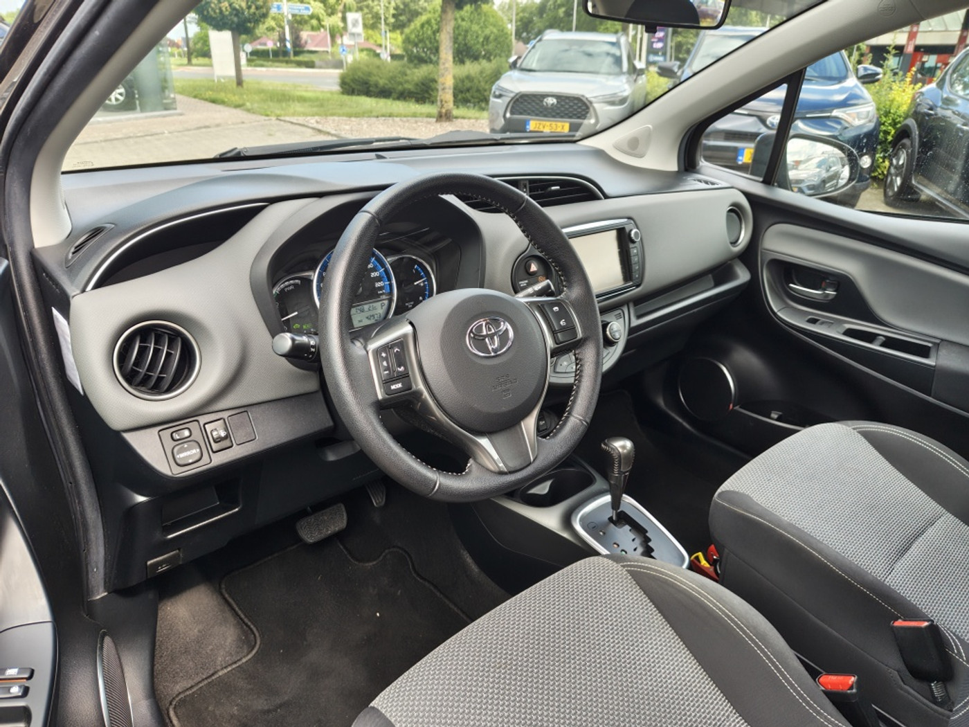 Foto van Toyota Toyota Yaris Hybrid