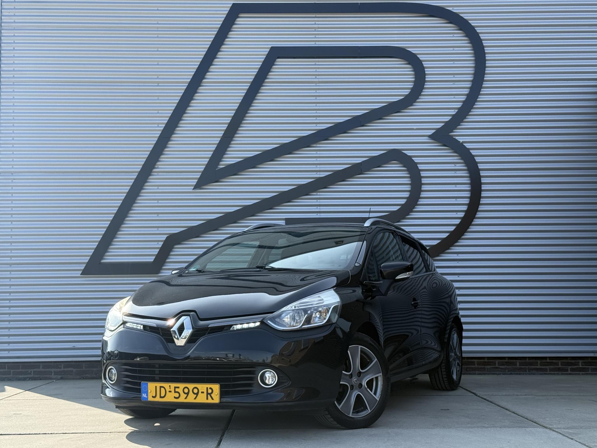 Renault Clio 0.9 TCe ECO Night&Day 2016 - voorkant
