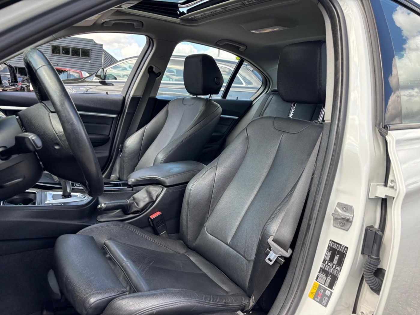 Foto van BMW 330e