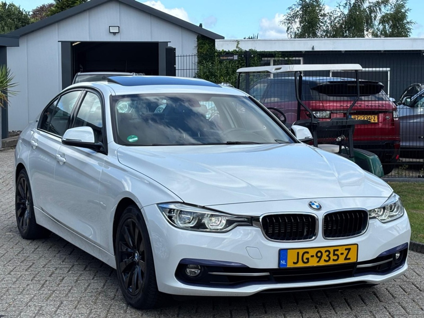 Foto van BMW 330e