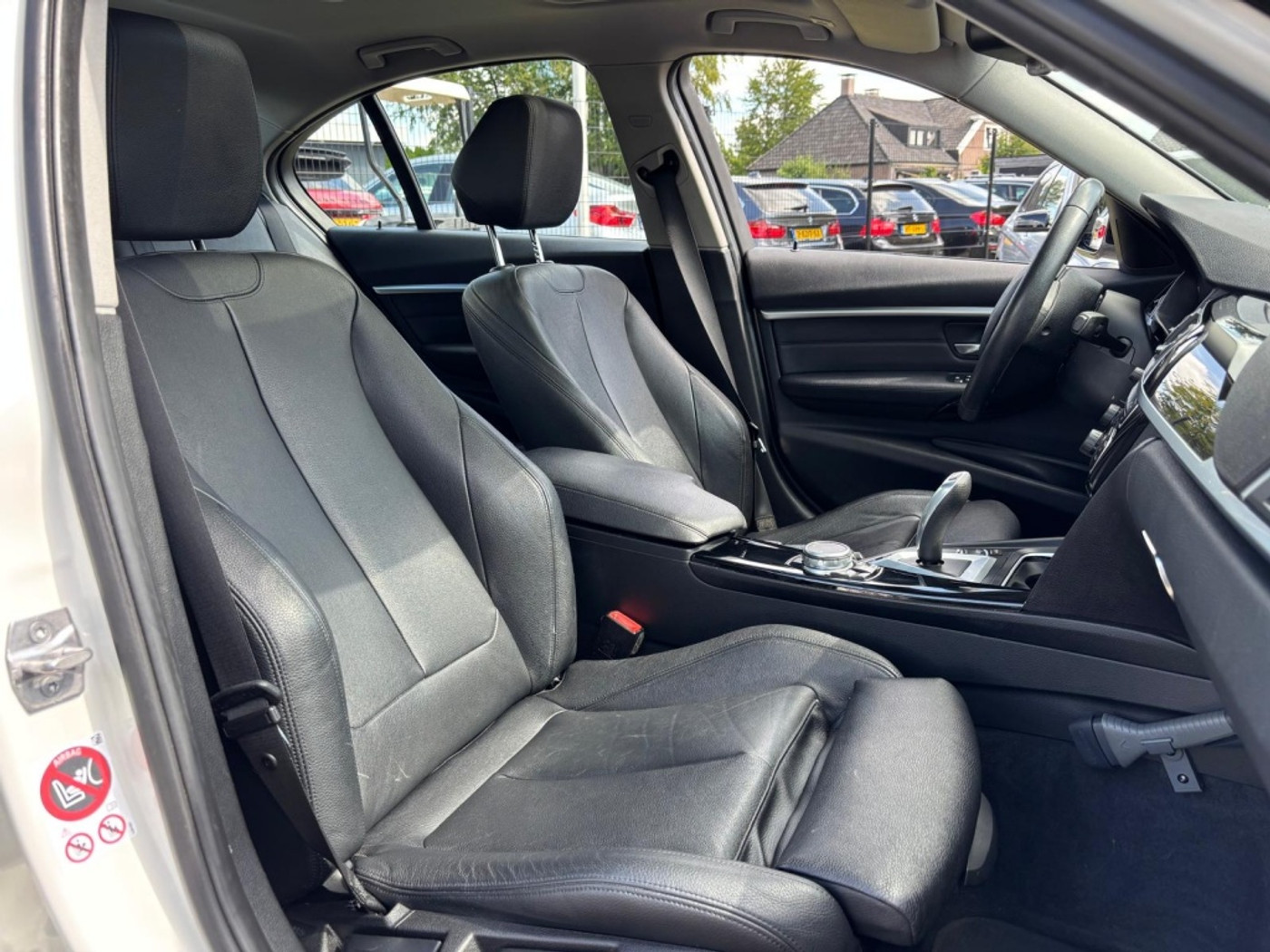Foto van BMW 330e