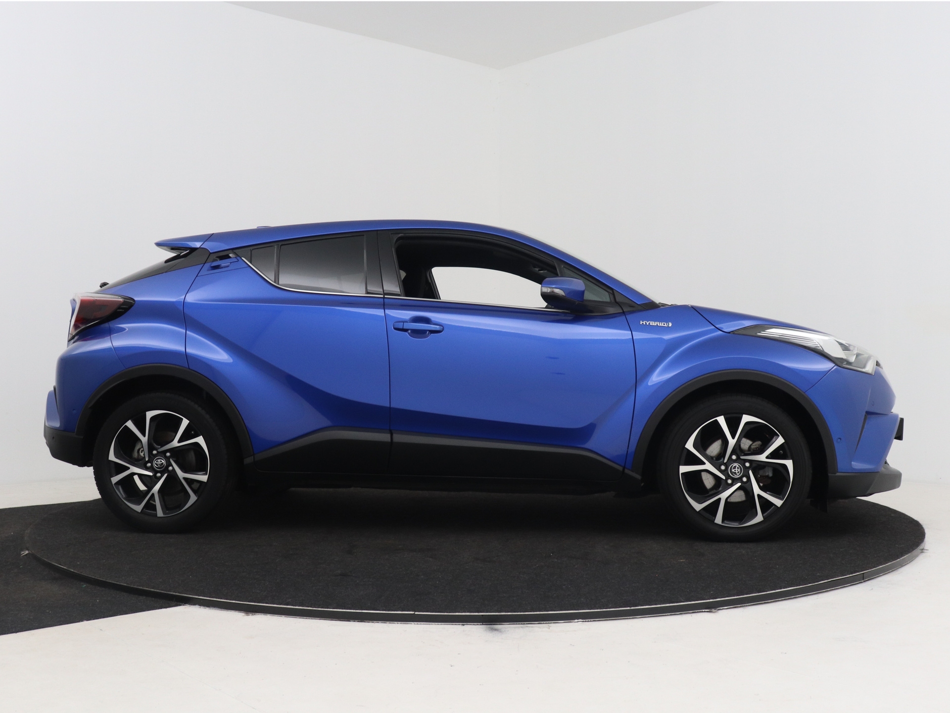 Foto van Toyota C-hr