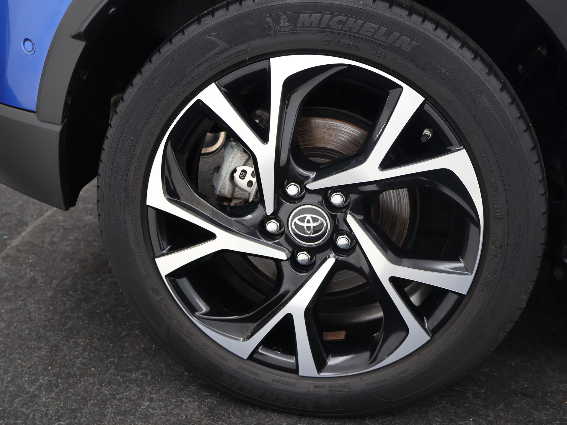 Foto van Toyota C-hr