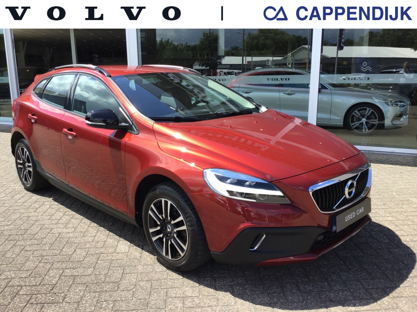 Volvo V40 Cross Country T3 153PK AUT6 Nordic+| Standkachel| Navi| Stoel.verw| LED| 1e eigenaar 2016 - voorkant