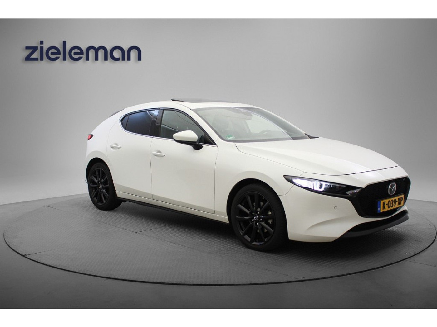 Mazda Mazda3 2.0 e-SkyActiv-X M Hybrid 186 Luxury - Carplay, Dakraam, Leer, C 2021 - voorkant