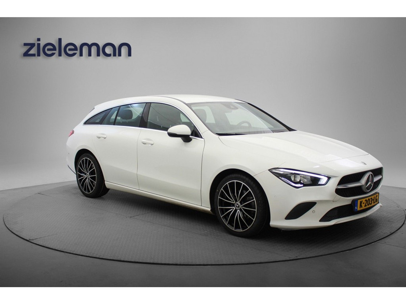 Mercedes-Benz Cla 180 Shooting Brake 180 Business Solution Automaat - Carplay, Navi, Camera, Cruise, Stoelverw. 2021 - voorkant