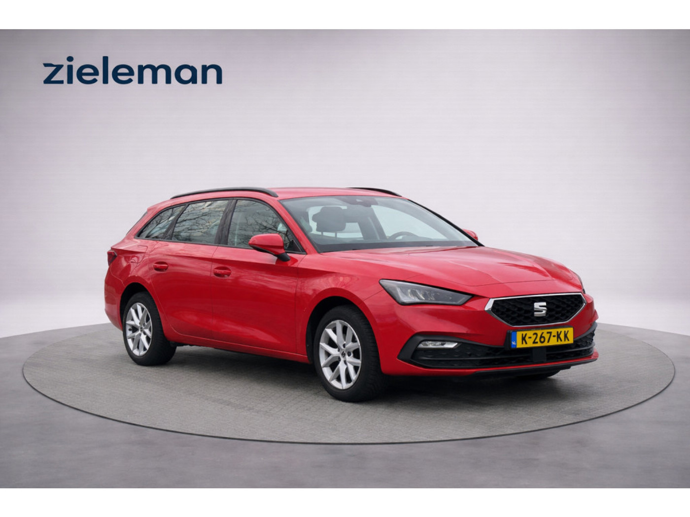 Seat Leon Sportstourer Sportstourer 1.0 TSI Reference - Carplay, Navi, Cruise, Clima 2021 - voorkant