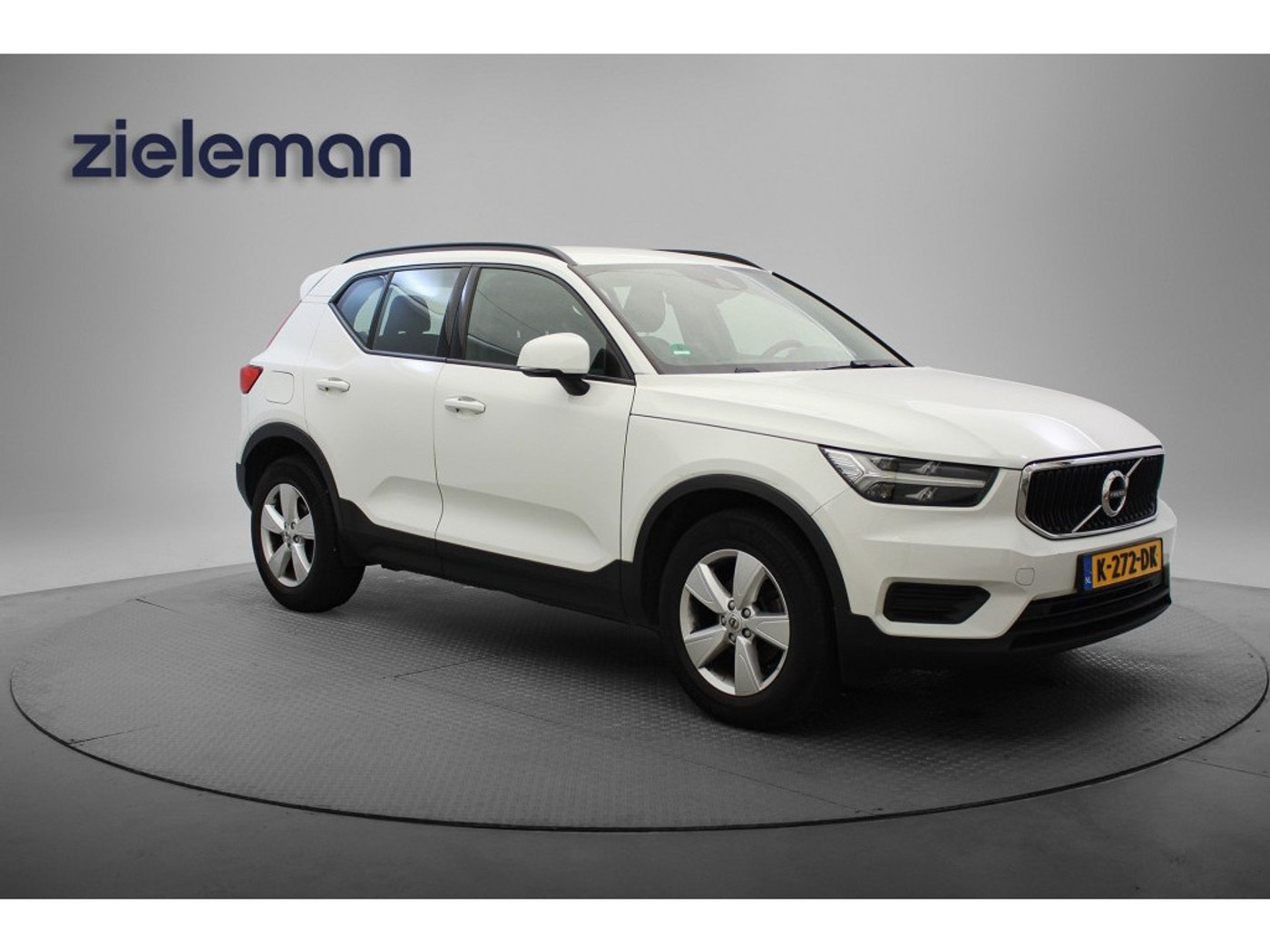 Volvo XC40 1.5 T2 Momentum Core - Cruise 2020 - voorkant