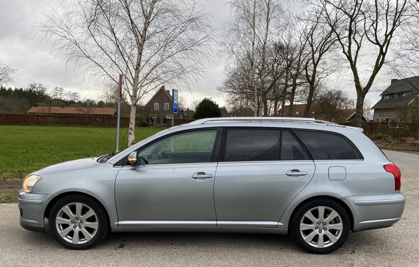 Foto van Toyota Toyota Avensis