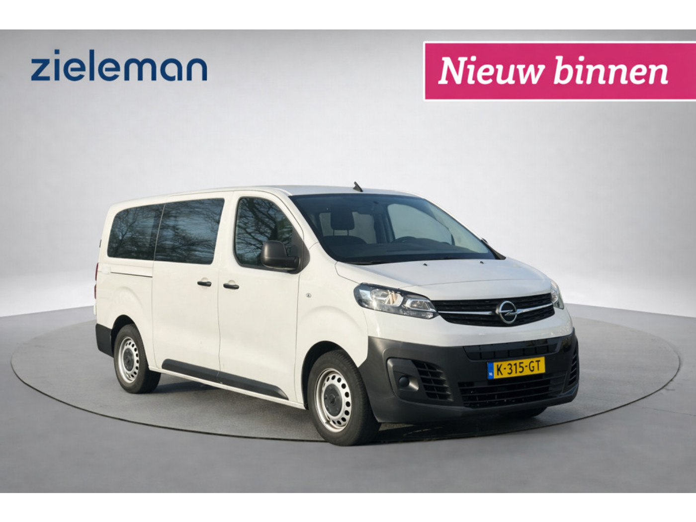 Opel Vivaro / Zafira Life L2H1 50 kWh 9 Persoons 2020 - voorkant