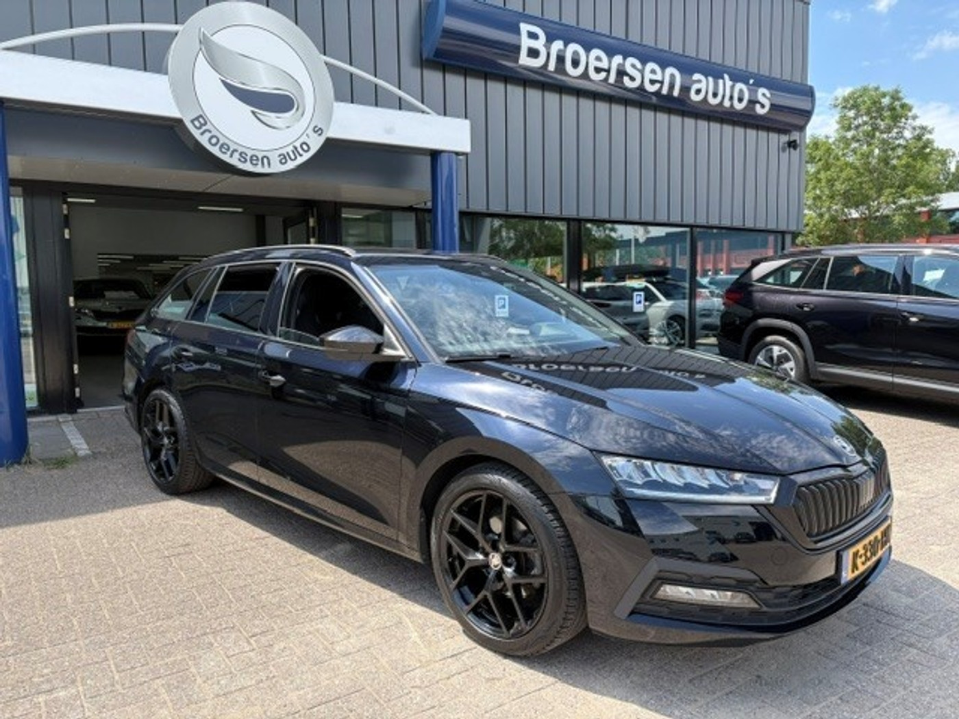 Skoda Octavia 1.0 e-TSI Sport Bns 2021 - voorkant